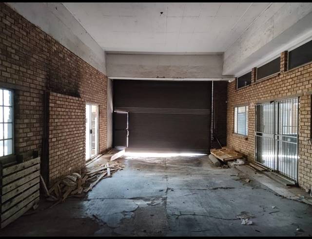 1,000M² WAREHOUSE TO LET IN KRUGERSDORP CENTRAL
